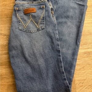 Wrangler Women's Classic Blue Straight Leg Jeans